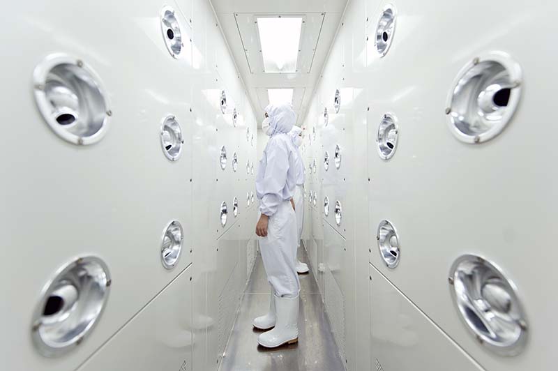 作業エリアへの塵埃持ち込み